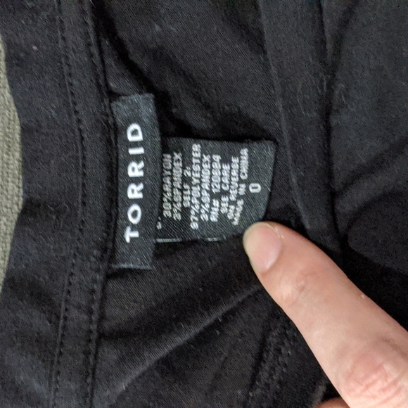 Torrid Bird Print Top - Picture 5 of 5